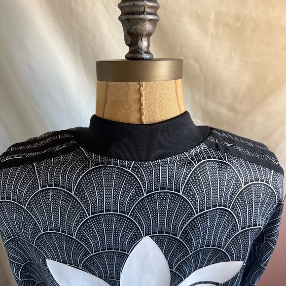 NWOT T Adidas Original Shell crepe jacket size small - Picture 16 of 16